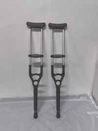 LIghtweight Aluminum alloy crutch 3 size in 1，suit for different height people